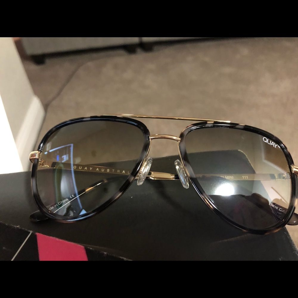 Quay all in mini black camo with gold accents